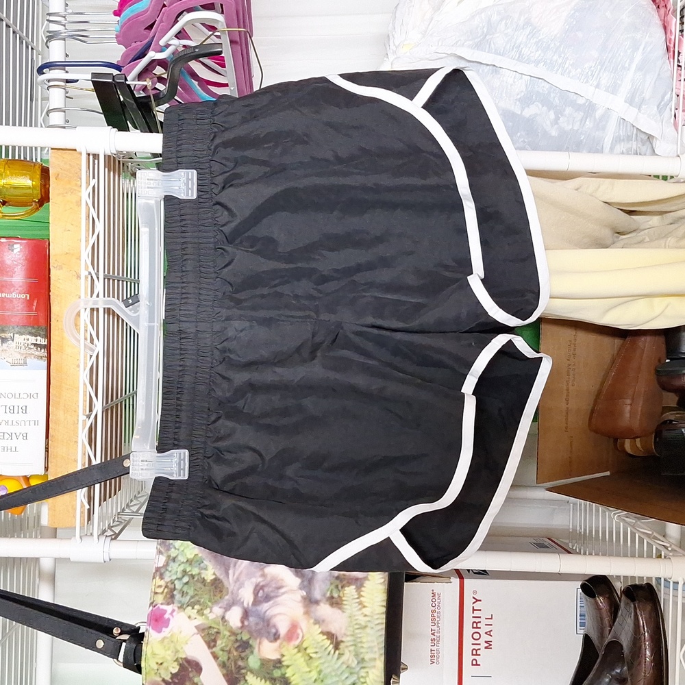 ATHLETIC WORKS BLACK ACTIVE WEAR SHORTS XL 16-18